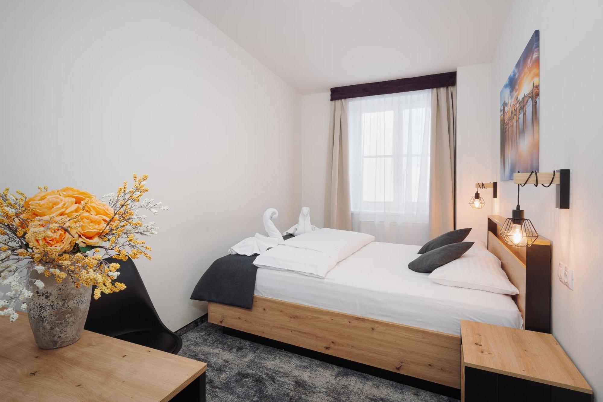 Prague Old Town Liliova Garden Hotel Екстериор снимка