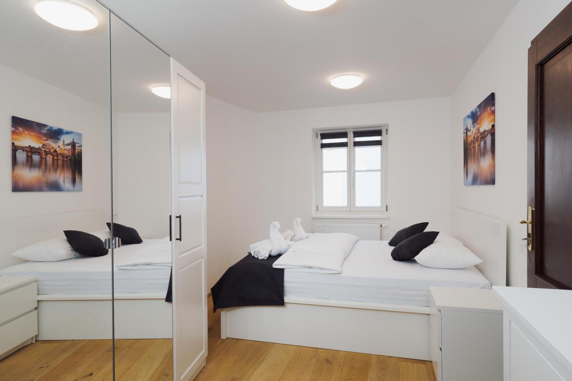 Prague Old Town Liliova Garden Hotel Екстериор снимка