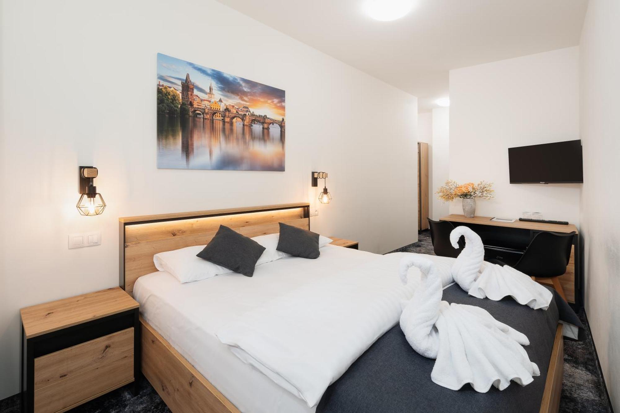 Prague Old Town Liliova Garden Hotel Екстериор снимка