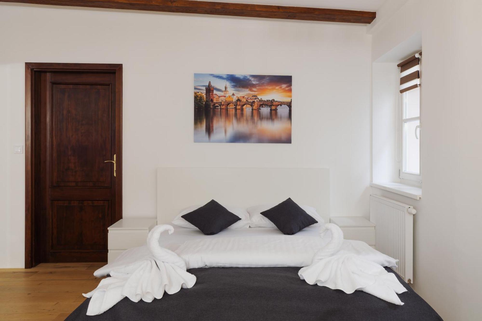 Prague Old Town Liliova Garden Hotel Екстериор снимка